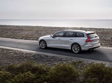 Volvo V60 Premium Edition Volvo V60 Premium Edition